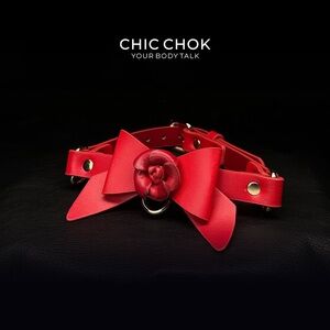 TWO Rose Bow Chocker in Red and Black